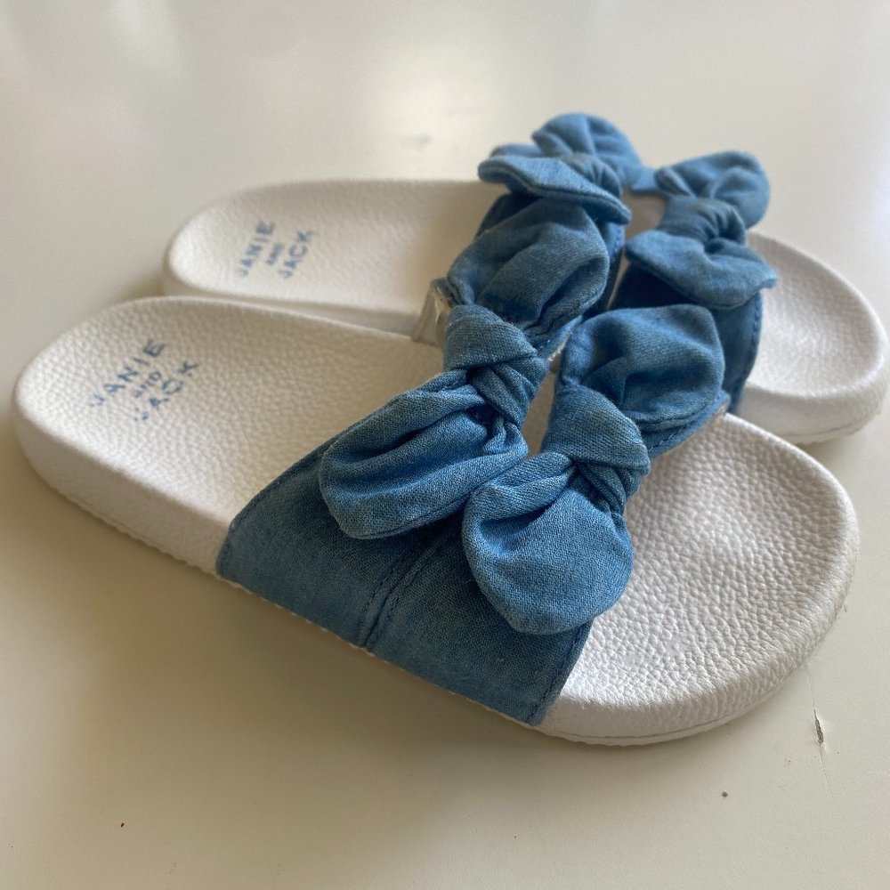 Janie and Jack adorable little sandals Size 10